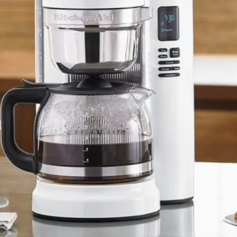 https://www.theindoorhaven.com/wp-content/uploads/2021/04/KitchenAid-Coffee-Maker-Troubleshooting-How-to-Guide-480x480.jpg.webp