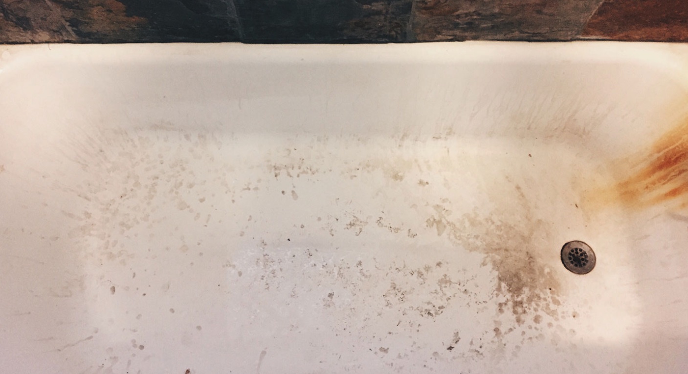 How to Deal with Bathtub Stains that Won't Come Out The Indoor Haven