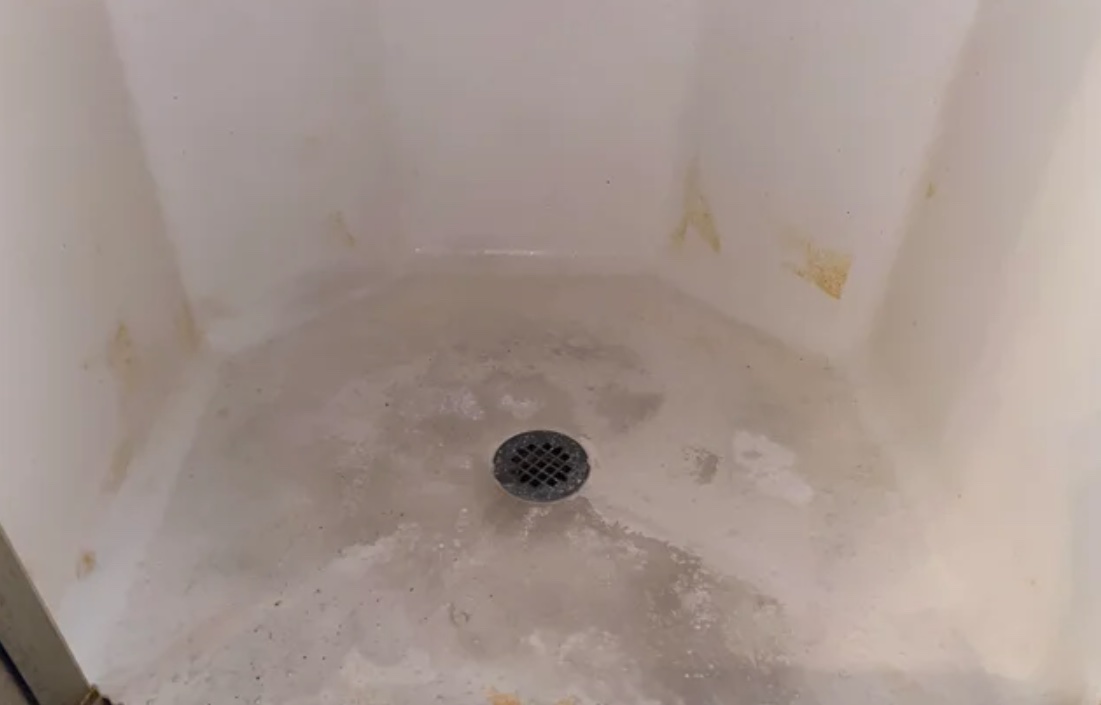 How To Remove Stain From Shower Head at Ernesto Kilgore blog